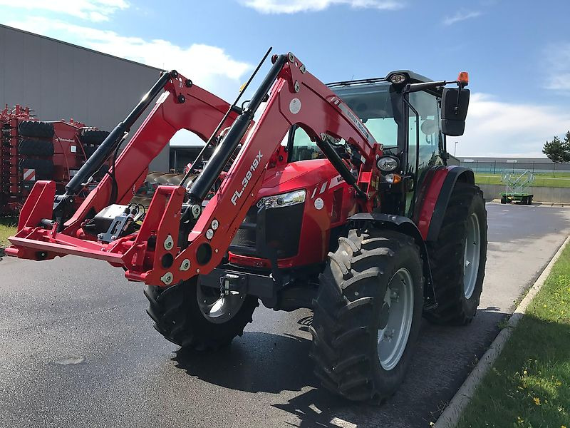 Massey Ferguson MF 5711 Dyna-4 - جرار: صور 2 Massey Ferguson MF 5711 Dyna-4 - جرار: صور 2