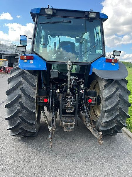New Holland TS 115 - جرار: صور 3 New Holland TS 115 - جرار: صور 3
