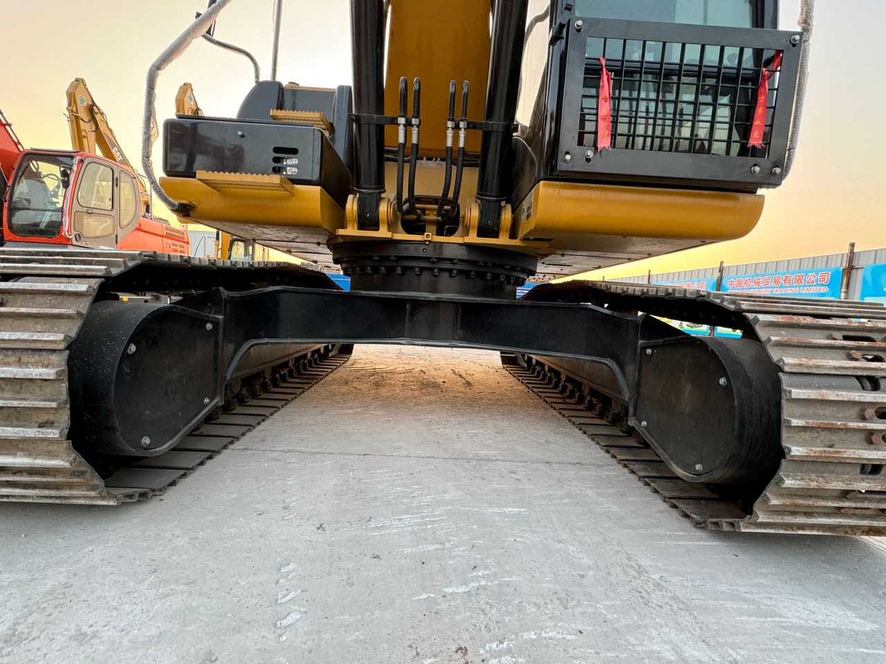 Caterpillar 325D CAT 325D2 329D 330D 330D2 25 Ton Used Excavator for Sale - حفارات زحافة: صور 5 Caterpillar 325D CAT 325D2 329D 330D 330D2 25 Ton Used Excavator for Sale - حفارات زحافة: صور 5