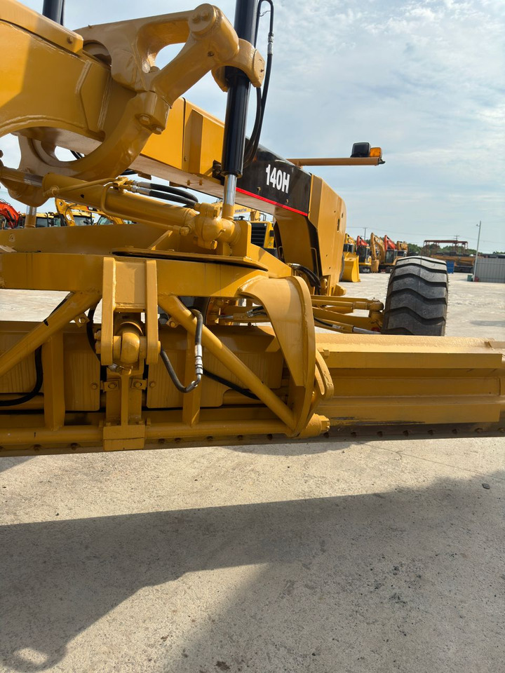 تأجير Caterpillar CAT 140 140H 140K Used Motor Grader Secondhand Graders for Sale Caterpillar CAT 140 140H 140K Used Motor Grader Secondhand Graders for Sale: صور 13 تأجير Caterpillar CAT 140 140H 140K Used Motor Grader Secondhand Graders for Sale Caterpillar CAT 140 140H 140K Used Motor Grader Secondhand Graders for Sale: صور 13