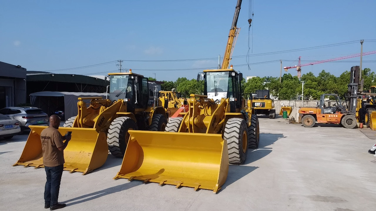 اللودر بعجل Caterpillar CAT 966 966H 966F 966G 6 Ton Used Wheel Loader and Similar Front Loaders Are Ready to Work: صور 11 اللودر بعجل Caterpillar CAT 966 966H 966F 966G 6 Ton Used Wheel Loader and Similar Front Loaders Are Ready to Work: صور 11