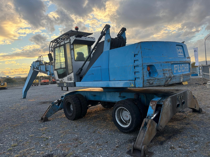 Fuchs MHL340 - حفارة على عجلات: صور 4 Fuchs MHL340 - حفارة على عجلات: صور 4