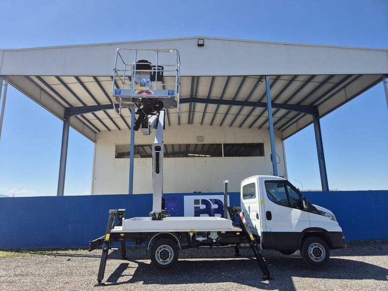 Iveco 35-140 Oil & Steel Snake 189 - شاحنة, شاحنة كرين: صور 4 Iveco 35-140 Oil & Steel Snake 189 - شاحنة, شاحنة كرين: صور 4