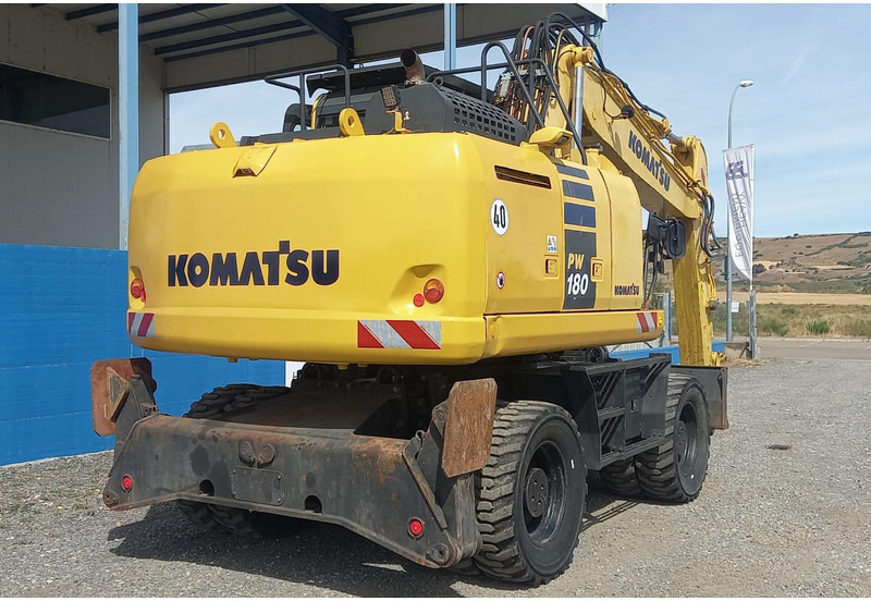 Komatsu PW180-10 - حفارة على عجلات: صور 5 Komatsu PW180-10 - حفارة على عجلات: صور 5