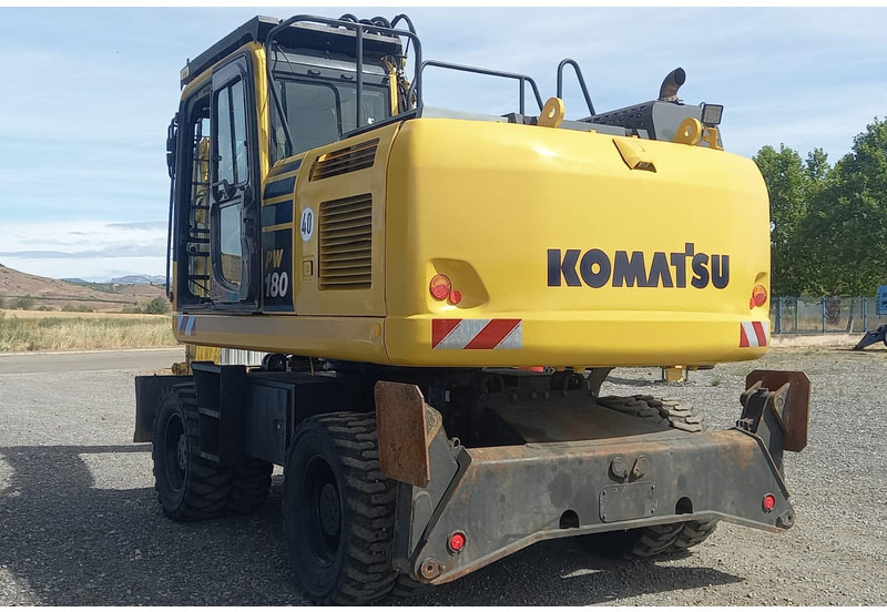 Komatsu PW180-10 - حفارة على عجلات: صور 4 Komatsu PW180-10 - حفارة على عجلات: صور 4