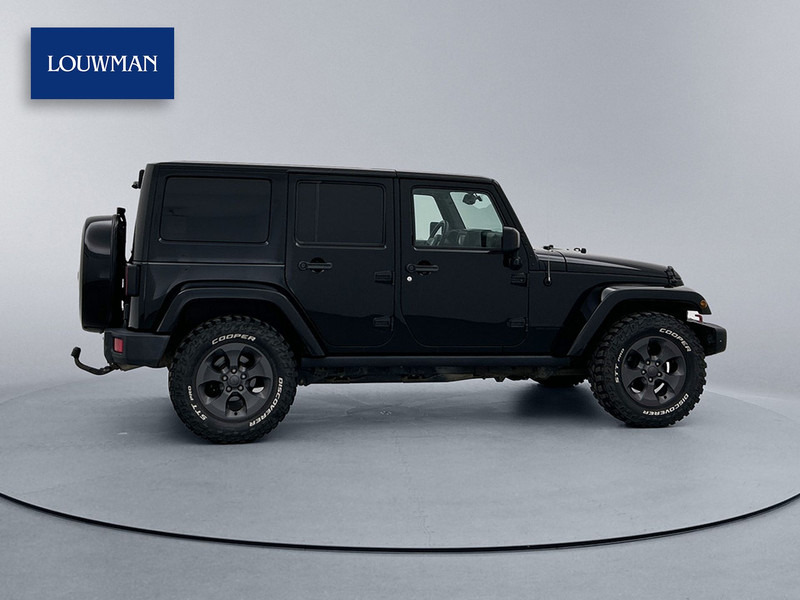 Jeep Wrangler 2.8 CRD Night Eagle Grijs Kenteken Cruise Control Navigatie Airco Trekhaak 4X4 Alpine Audio - فان المدمجة: صور 3 Jeep Wrangler 2.8 CRD Night Eagle Grijs Kenteken Cruise Control Navigatie Airco Trekhaak 4X4 Alpine Audio - فان المدمجة: صور 3