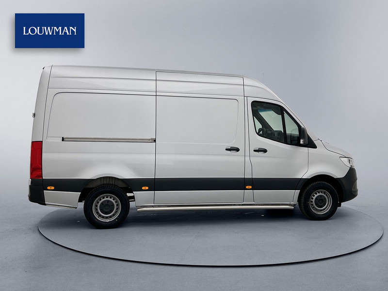 Mercedes-Benz Sprinter 315 1.9 CDI L2H2 9G automaat Inrichting 220v omvormer Geveerde stoel Navigatie Cruise control - فان المدمجة: صور 3 Mercedes-Benz Sprinter 315 1.9 CDI L2H2 9G automaat Inrichting 220v omvormer Geveerde stoel Navigatie Cruise control - فان المدمجة: صور 3
