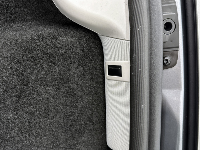 تأجير Mercedes-Benz V-Klasse 300d Extra Lang Avantgarde Edition L3 Enkele Cabine Burmester Audio 360 Graden Camera Leder Adaptieve Cruise Control Elektrische Mercedes-Benz V-Klasse 300d Extra Lang Avantgarde Edition L3 Enkele Cabine Burmester Audio 360 Graden Camera Leder Adaptieve Cruise Control Elektrische: صور 19