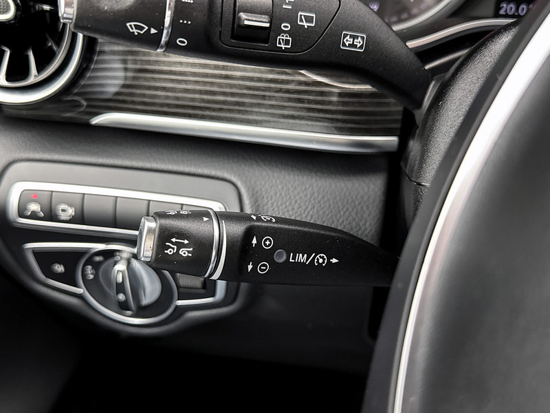 تأجير Mercedes-Benz V-Klasse 300d Extra Lang Avantgarde Edition L3 Enkele Cabine Burmester Audio 360 Graden Camera Leder Adaptieve Cruise Control Elektrische Mercedes-Benz V-Klasse 300d Extra Lang Avantgarde Edition L3 Enkele Cabine Burmester Audio 360 Graden Camera Leder Adaptieve Cruise Control Elektrische: صور 12