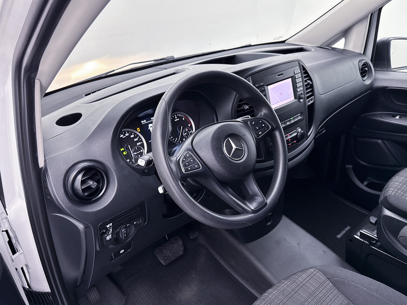 Mercedes-Benz Vito 114 CDI Lang Navigatie L2 Achteruitrijcamera Betimmering Cruise Control - فان المدمجة: صور 5 Mercedes-Benz Vito 114 CDI Lang Navigatie L2 Achteruitrijcamera Betimmering Cruise Control - فان المدمجة: صور 5