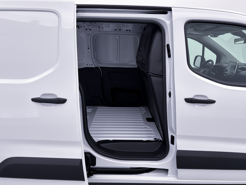 فان المدمجة, فان كهربائية Opel Combo Electric 136 L2 50kWh Achteruitrijcamera Parkeersensoren Cruise Control: صور 18