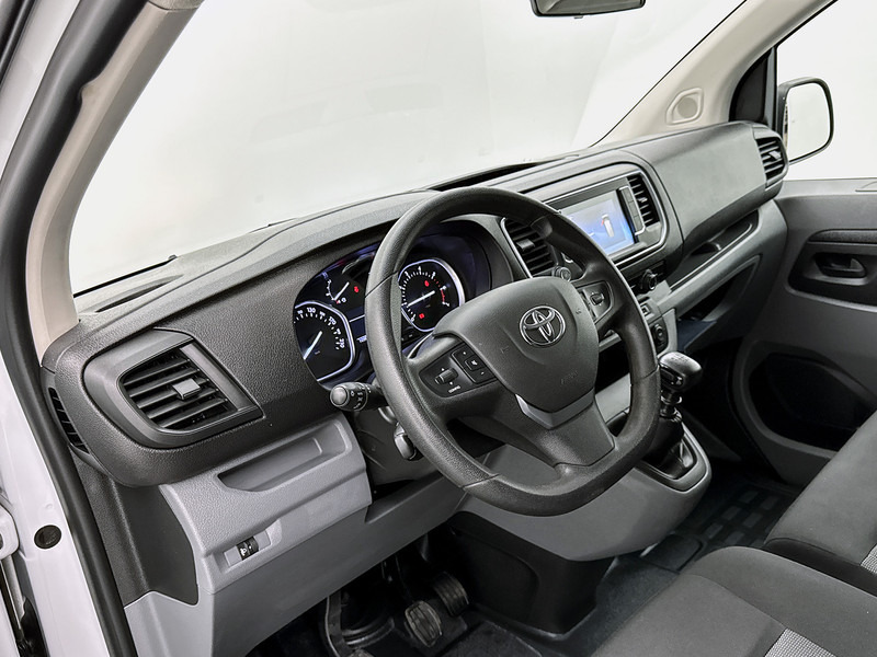 Toyota ProAce Compact 1.5 D-4D Live Navigator Navigatie Cruise control Betimmering - فان المدمجة: صور 5 Toyota ProAce Compact 1.5 D-4D Live Navigator Navigatie Cruise control Betimmering - فان المدمجة: صور 5
