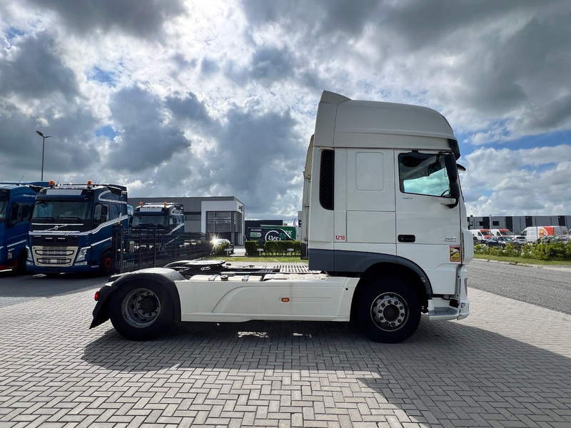 DAF XF 460 4x2 Trekker SSC / 2x Tank / full spoiler - شاحنة جرار: صور 4 DAF XF 460 4x2 Trekker SSC / 2x Tank / full spoiler - شاحنة جرار: صور 4
