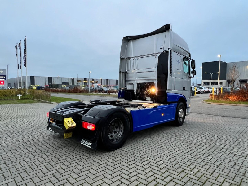 DAF XF 460 4x2 Trekker SSC / Retarder / 2x Fuel Tank / Standclima - شاحنة جرار: صور 5 DAF XF 460 4x2 Trekker SSC / Retarder / 2x Fuel Tank / Standclima - شاحنة جرار: صور 5