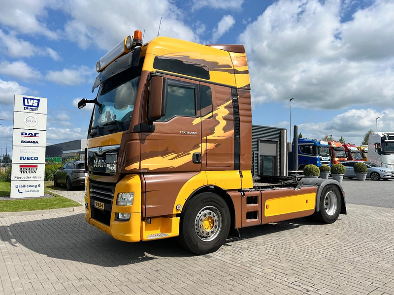 MAN TGX 18.460 4x2 trekker XXL / 2X Tank / ADR - شاحنة جرار: صور 1 MAN TGX 18.460 4x2 trekker XXL / 2X Tank / ADR - شاحنة جرار: صور 1