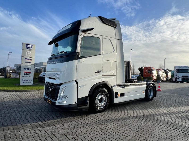 Volvo FH 460 4x2 trekker Aero / Globetrotter XL / Standclima - شاحنة جرار: صور 1 Volvo FH 460 4x2 trekker Aero / Globetrotter XL / Standclima - شاحنة جرار: صور 1