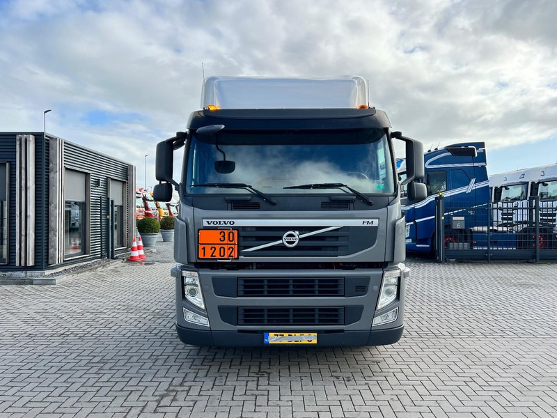 Volvo FM 410 6x2 Trekker ADR / Only 672.000km / Full Air / Euro 5 - شاحنة جرار: صور 2 Volvo FM 410 6x2 Trekker ADR / Only 672.000km / Full Air / Euro 5 - شاحنة جرار: صور 2
