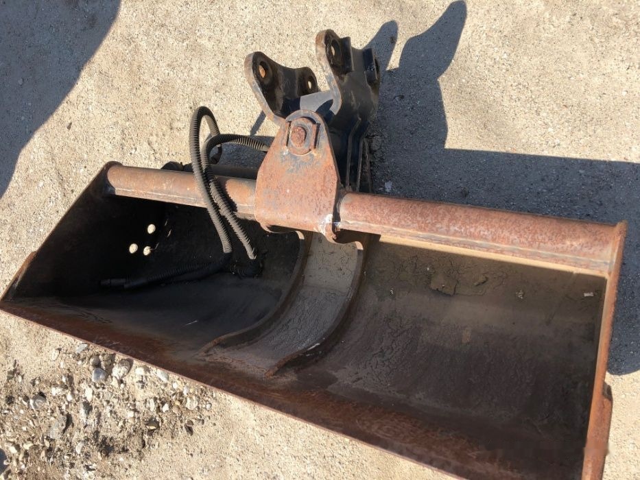 CAT, Volvo, JCB, Yanmar, Kubota - بكت حفار: صور 1 CAT, Volvo, JCB, Yanmar, Kubota - بكت حفار: صور 1