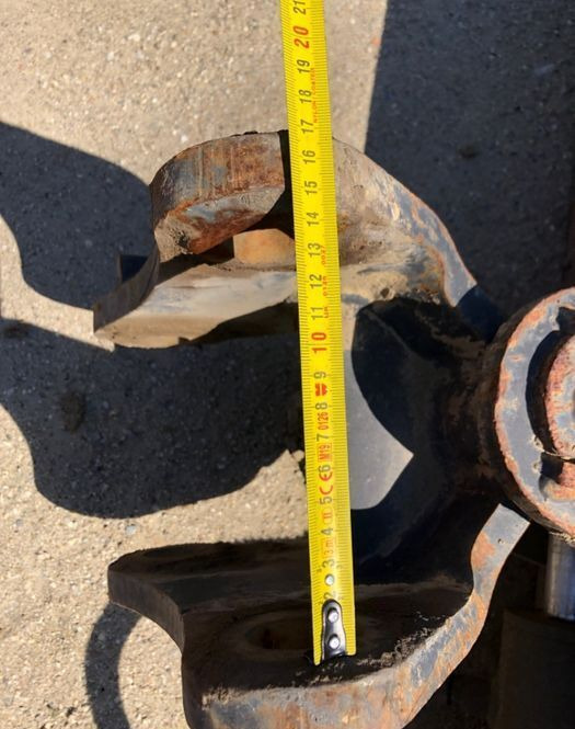 Caterpillar Volvo, JCB, Yanmar, Kubota 123 cm latime - بكت حفار: صور 2 Caterpillar Volvo, JCB, Yanmar, Kubota 123 cm latime - بكت حفار: صور 2