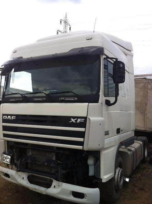 DAF Dezmembrari XF 105 EURO 5 - شاحنة جرار: صور 5 DAF Dezmembrari XF 105 EURO 5 - شاحنة جرار: صور 5