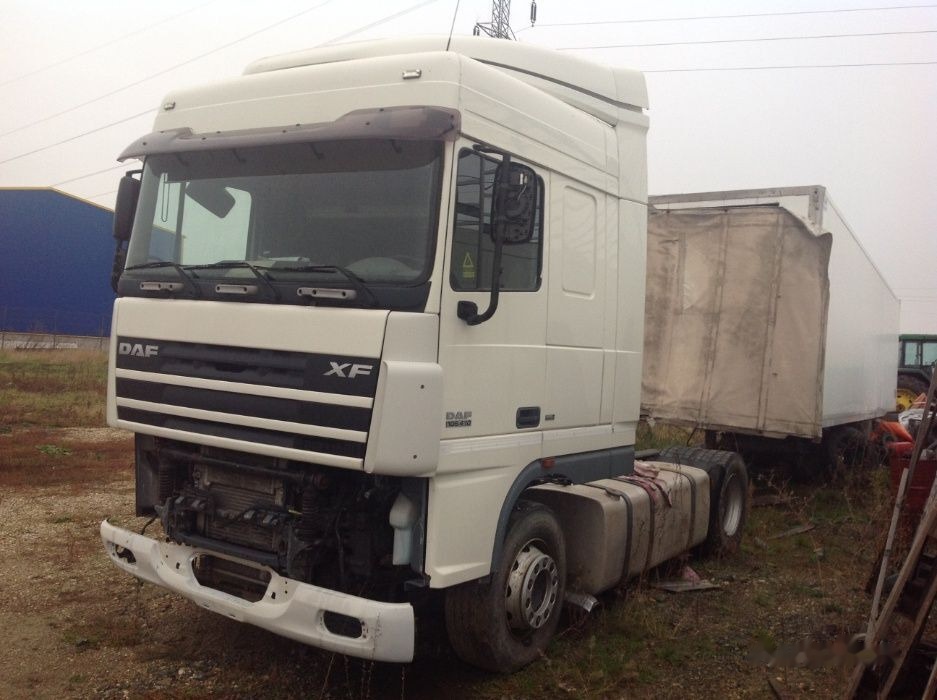 DAF xf95 EURO 5 piese din dezmembrari - شاحنة جرار: صور 2 DAF xf95 EURO 5 piese din dezmembrari - شاحنة جرار: صور 2