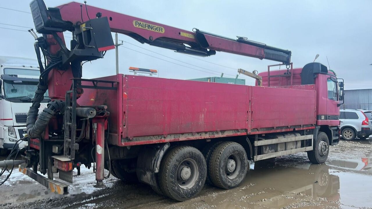 Mercedes-Benz Actros MP1 6x4 + Palfinger Krane - شاحنة كرين, شاحنات مسطحة: صور 1 Mercedes-Benz Actros MP1 6x4 + Palfinger Krane - شاحنة كرين, شاحنات مسطحة: صور 1