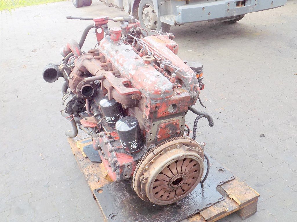 IVECO 8060.45B IVECO EuroCargo - المحرك - شاحنة: صور 2 IVECO 8060.45B IVECO EuroCargo - المحرك - شاحنة: صور 2