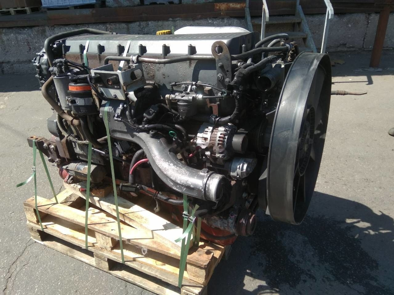 IVECO Cursor 10 430 E3 F3AE0681D   IVECO STRALIS - المحرك - شاحنة: صور 1 IVECO Cursor 10 430 E3 F3AE0681D   IVECO STRALIS - المحرك - شاحنة: صور 1