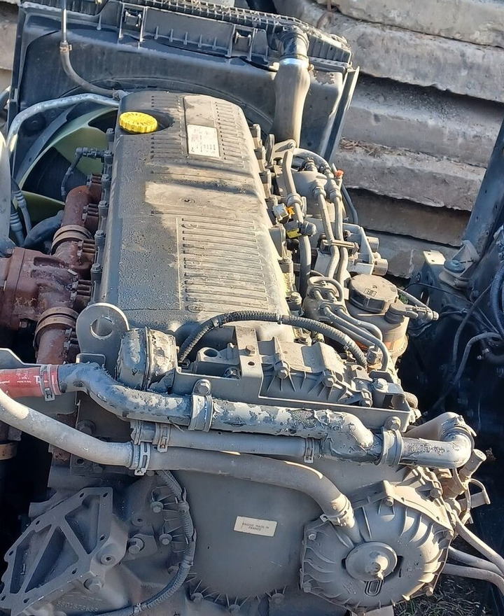 IVECO F3GGE611B*N IVECO truck - المحرك - شاحنة: صور 2 IVECO F3GGE611B*N IVECO truck - المحرك - شاحنة: صور 2