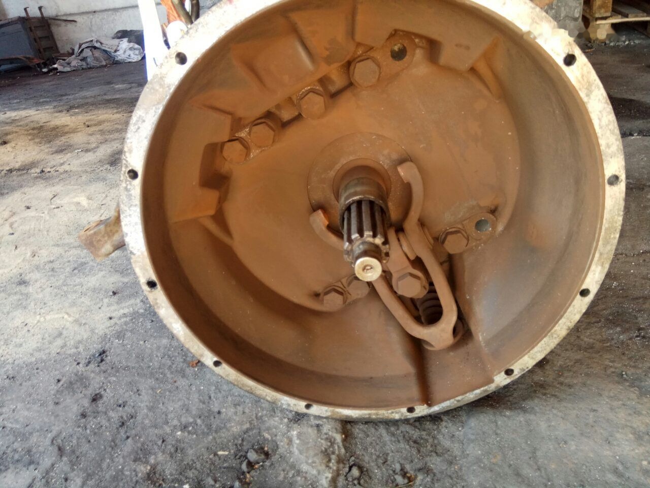 MAN fs8309AH 81320036493 - علبة التروس - شاحنة: صور 4 MAN fs8309AH 81320036493 - علبة التروس - شاحنة: صور 4