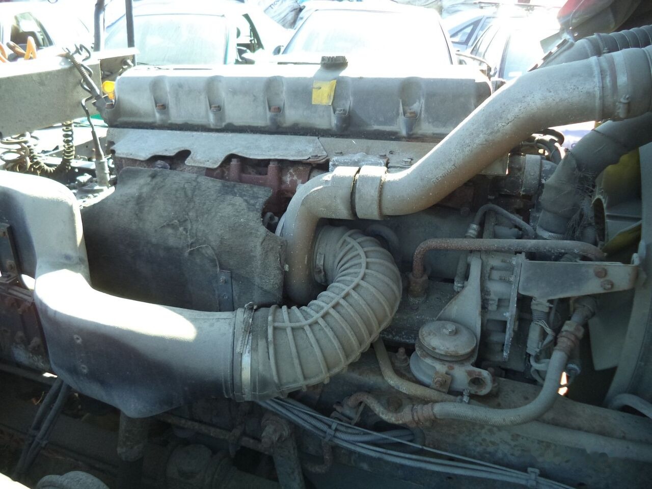 Renault DCI 420 Renault Premium - المحرك - شاحنة: صور 2 Renault DCI 420 Renault Premium - المحرك - شاحنة: صور 2