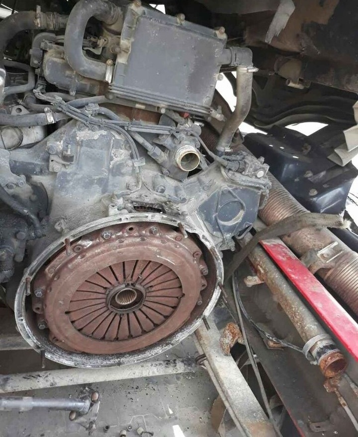 Scania DC1108 Scania P340 - المحرك - شاحنة: صور 2 Scania DC1108 Scania P340 - المحرك - شاحنة: صور 2