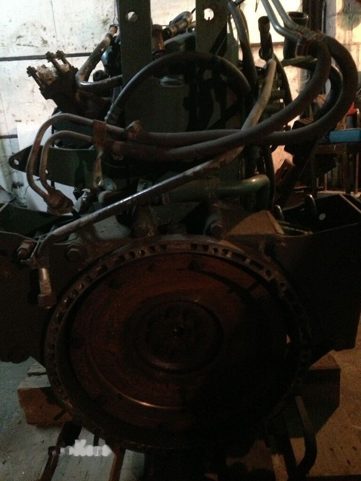 Volvo D6A210 EC96 Volvo FL 6 - المحرك - شاحنة: صور 2 Volvo D6A210 EC96 Volvo FL 6 - المحرك - شاحنة: صور 2