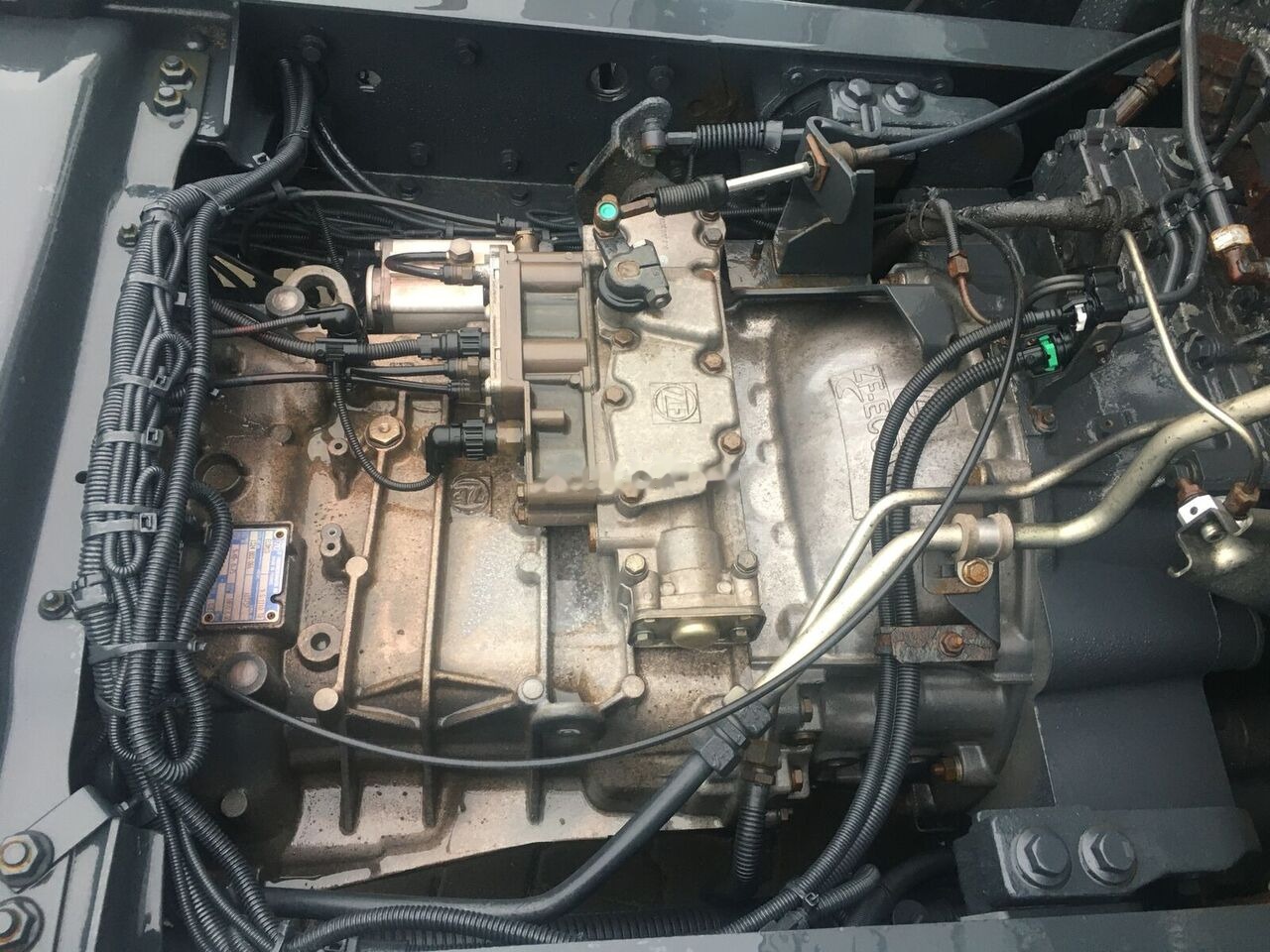 ZF Ecomid 9S1110 TO 1324003066 truck - علبة التروس - شاحنة: صور 2 ZF Ecomid 9S1110 TO 1324003066 truck - علبة التروس - شاحنة: صور 2