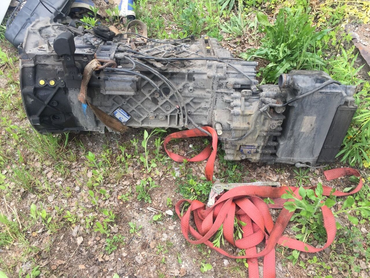 ZF New Ecosplit 16S2221TD truck - علبة التروس - شاحنة: صور 1 ZF New Ecosplit 16S2221TD truck - علبة التروس - شاحنة: صور 1