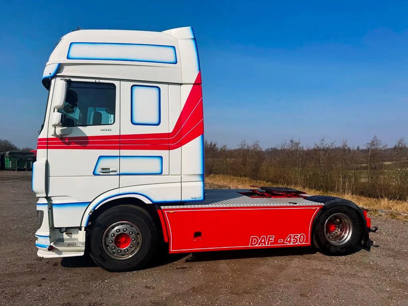 DAF XF 450 DAF XF 450 Special Interior. 706000 km. Euro 6 - شاحنة جرار: صور 4 DAF XF 450 DAF XF 450 Special Interior. 706000 km. Euro 6 - شاحنة جرار: صور 4
