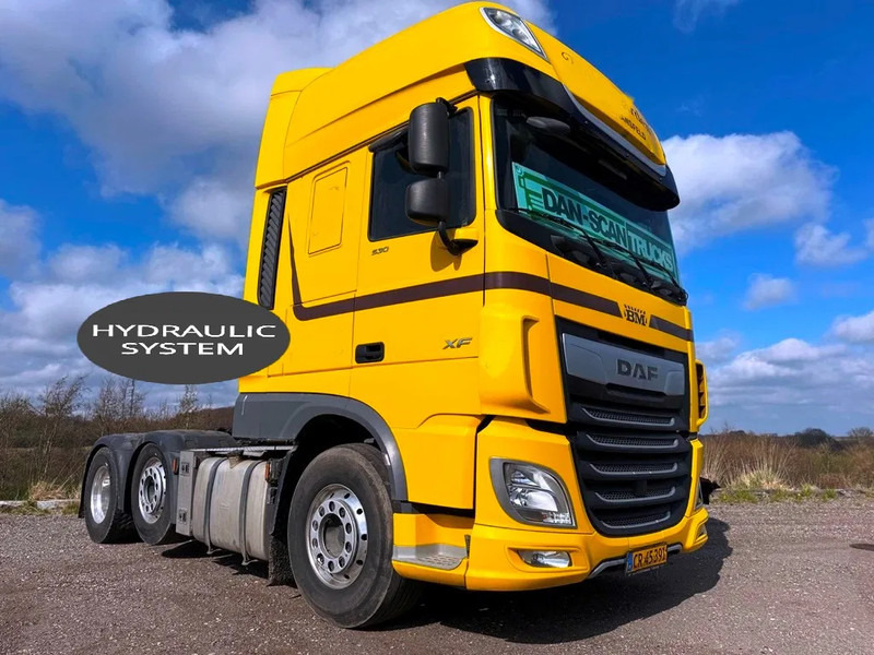 DAF XF 530 Twensteer 6x2/4. Hydr. system. - شاحنة جرار: صور 1 DAF XF 530 Twensteer 6x2/4. Hydr. system. - شاحنة جرار: صور 1