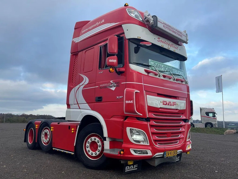 DAF XF 530 Twensteer Special interior. Full Air suspension Hydr. system - شاحنة جرار: صور 2 DAF XF 530 Twensteer Special interior. Full Air suspension Hydr. system - شاحنة جرار: صور 2