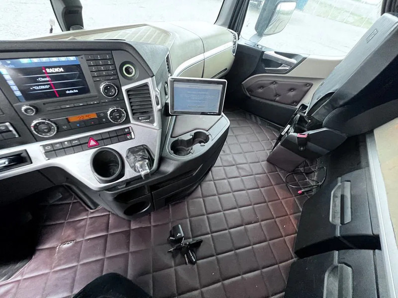 شاحنة جرار Mercedes-Benz Actros 1843 Special Interior. Air / Air suspension. Euro 6: صور 15
