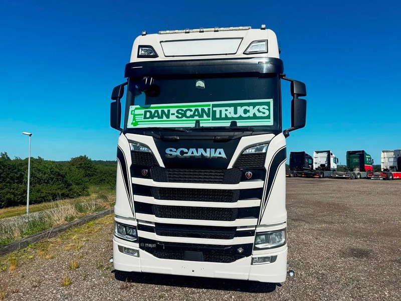 Scania S580 V8 NGS weelbase 3150mm. Air / Air suspension. Opticruise / Retarder. Hydr. system,. - شاحنة جرار: صور 5 Scania S580 V8 NGS weelbase 3150mm. Air / Air suspension. Opticruise / Retarder. Hydr. system,. - شاحنة جرار: صور 5