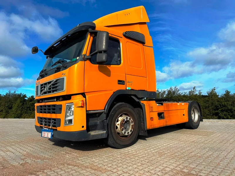Volvo FM 340 tractor unit. - شاحنة جرار: صور 1 Volvo FM 340 tractor unit. - شاحنة جرار: صور 1