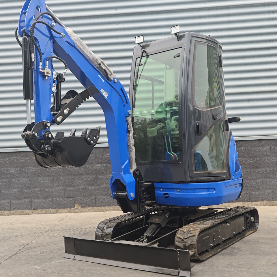 LEZUM DY25U Mini Excavator CE Certification Kubota Engine(Factory Outlet) Mini Pelle Minibagger Minikoparka Miniexcavadora - حفارة مصغرة: صور 3 LEZUM DY25U Mini Excavator CE Certification Kubota Engine(Factory Outlet) Mini Pelle Minibagger Minikoparka Miniexcavadora - حفارة مصغرة: صور 3