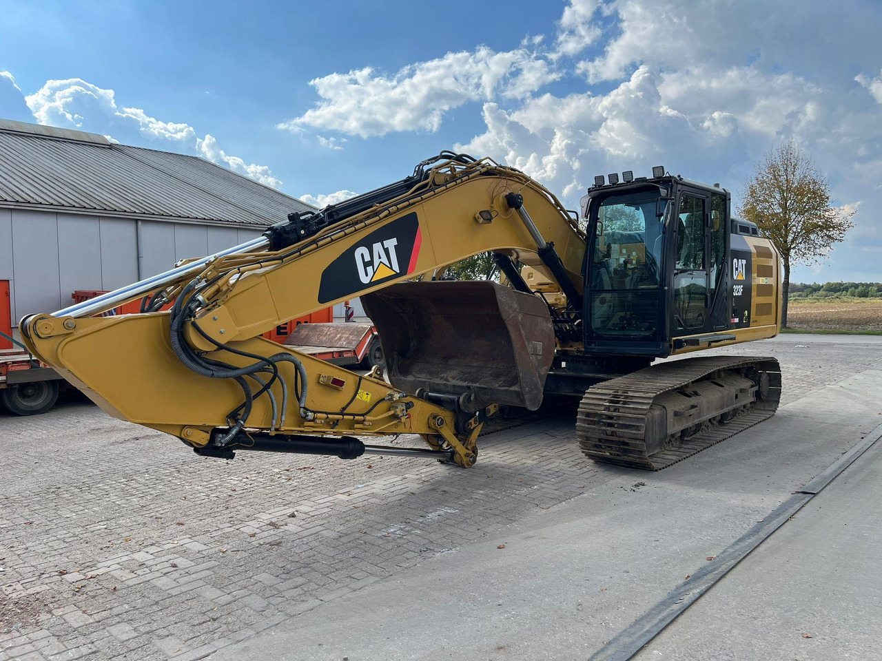 Caterpillar 323FL - حفارات زحافة: صور 5 Caterpillar 323FL - حفارات زحافة: صور 5
