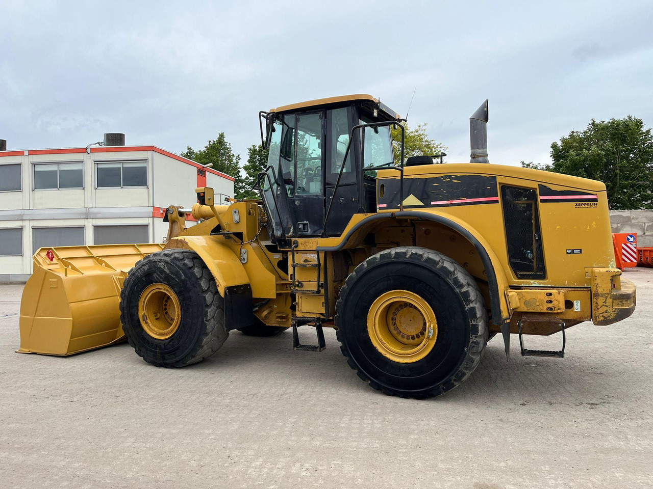 Caterpillar 966H - اللودر بعجل: صور 1 Caterpillar 966H - اللودر بعجل: صور 1