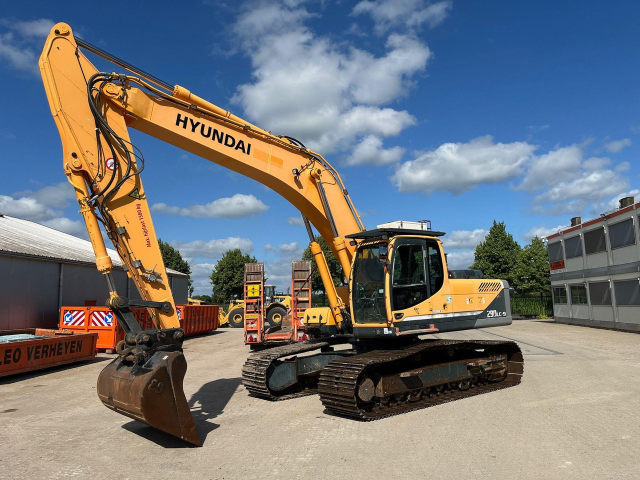 Hyundai Robex 290-9 - حفارات زحافة: صور 1 Hyundai Robex 290-9 - حفارات زحافة: صور 1