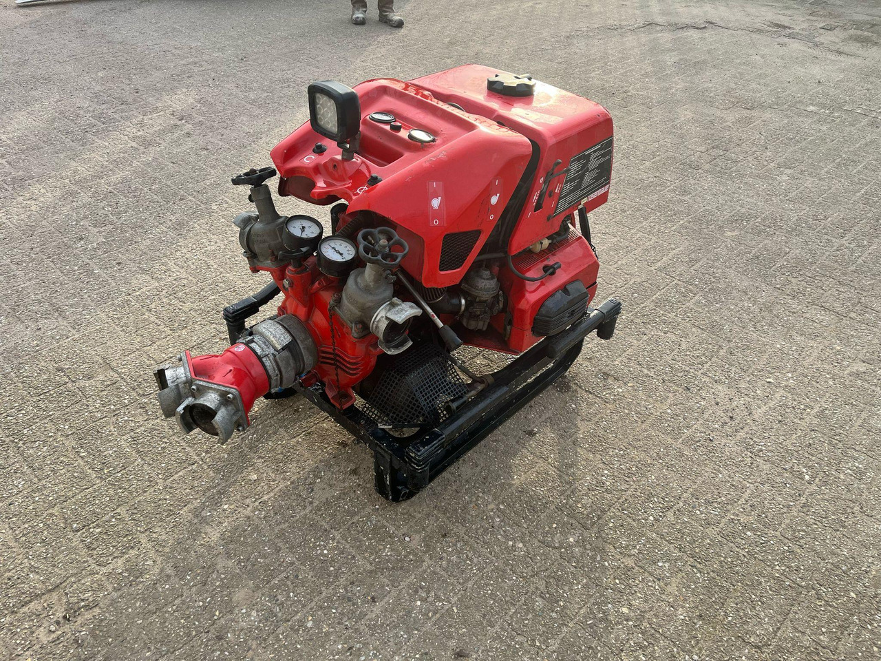 Rosenbauer FP 8/8 - مضخة مياه: صور 3 Rosenbauer FP 8/8 - مضخة مياه: صور 3