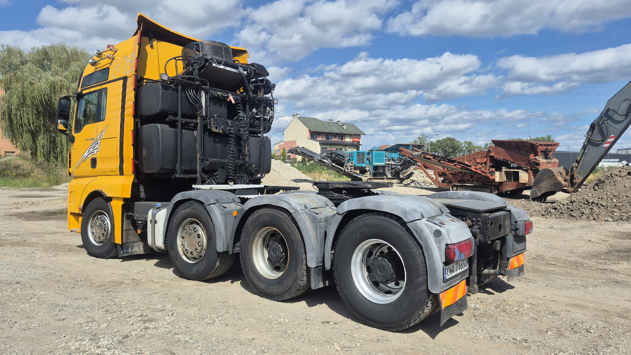 MAN TGX 41.680 - شاحنة جرار: صور 4 MAN TGX 41.680 - شاحنة جرار: صور 4