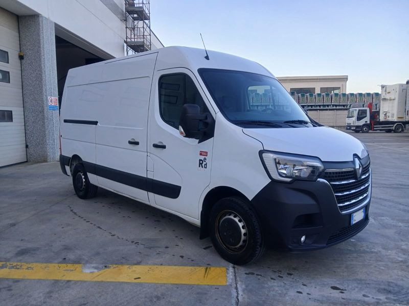 Renault Master Furgone red edition 2021 - فان: صور 2 Renault Master Furgone red edition 2021 - فان: صور 2