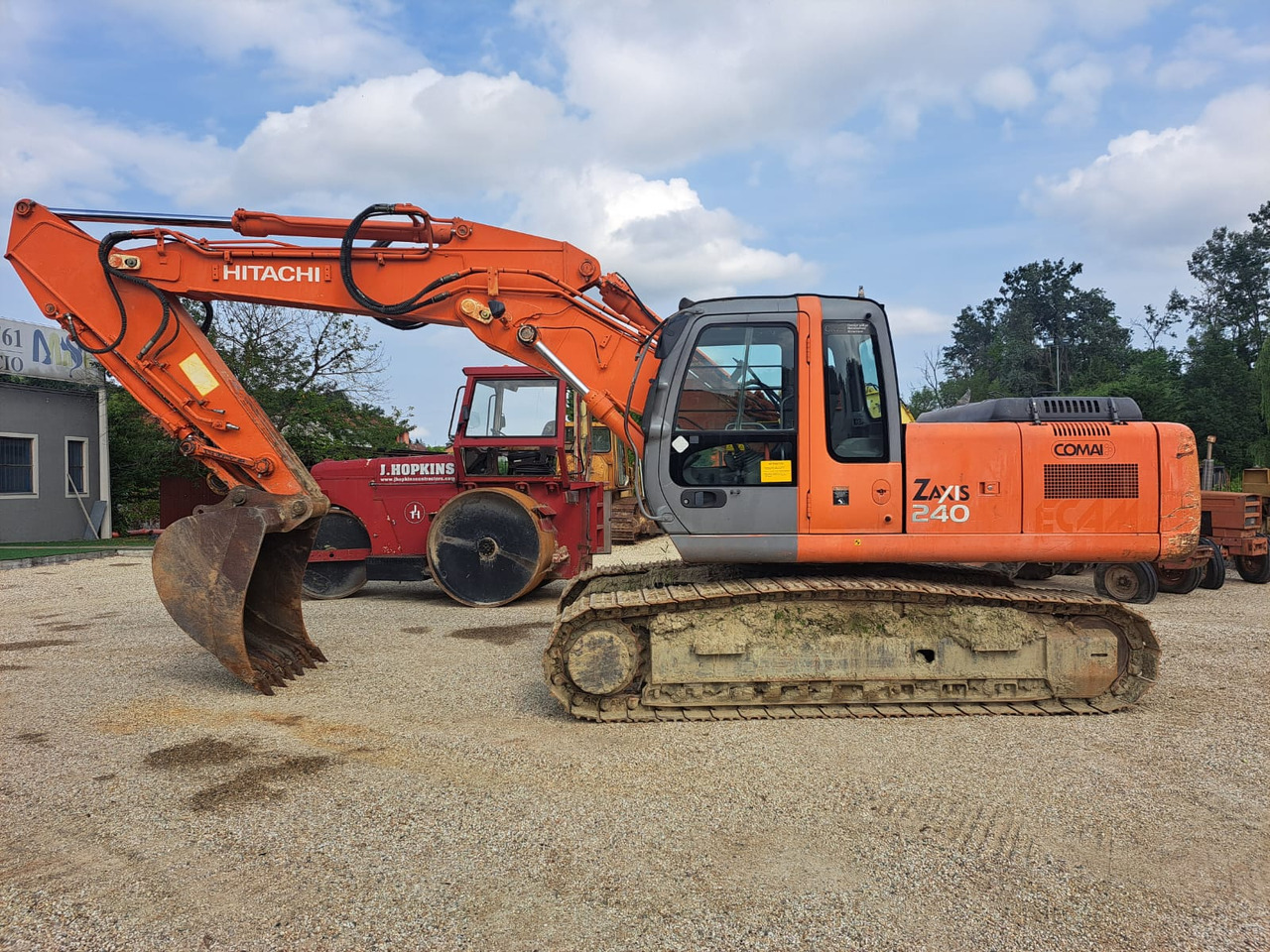 HITACHI HITACHI240 - حفارة: صور 1 HITACHI HITACHI240 - حفارة: صور 1