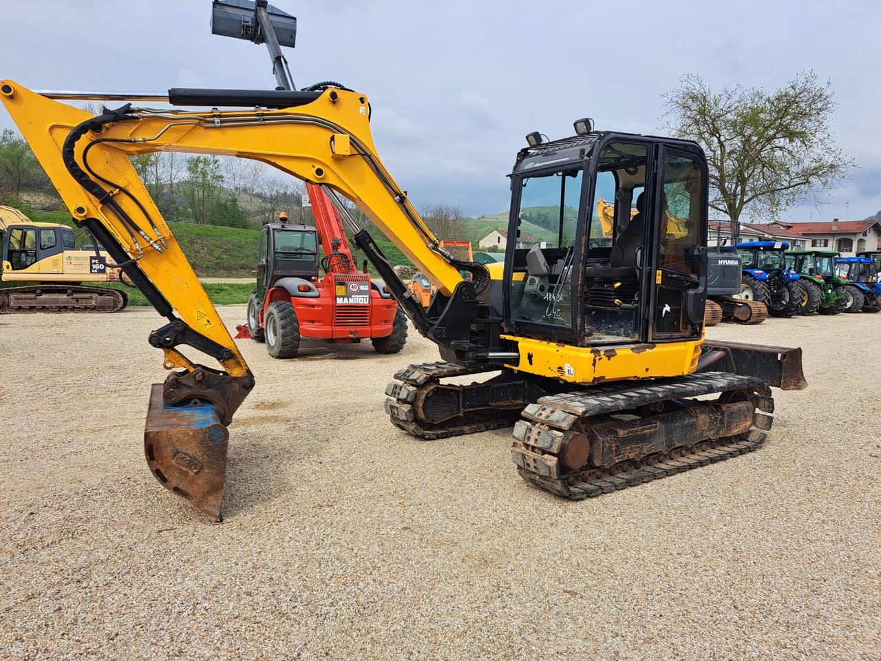 JCB 85Z - حفارة مصغرة: صور 1 JCB 85Z - حفارة مصغرة: صور 1